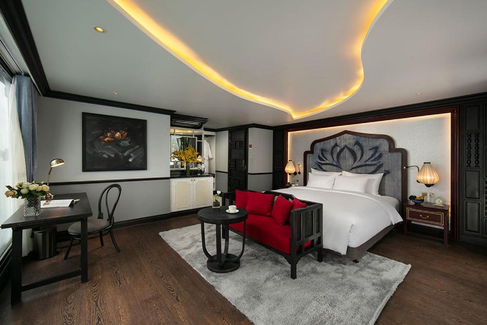 Lapinta Luxury Cruises Hotel Ha Long Exterior photo