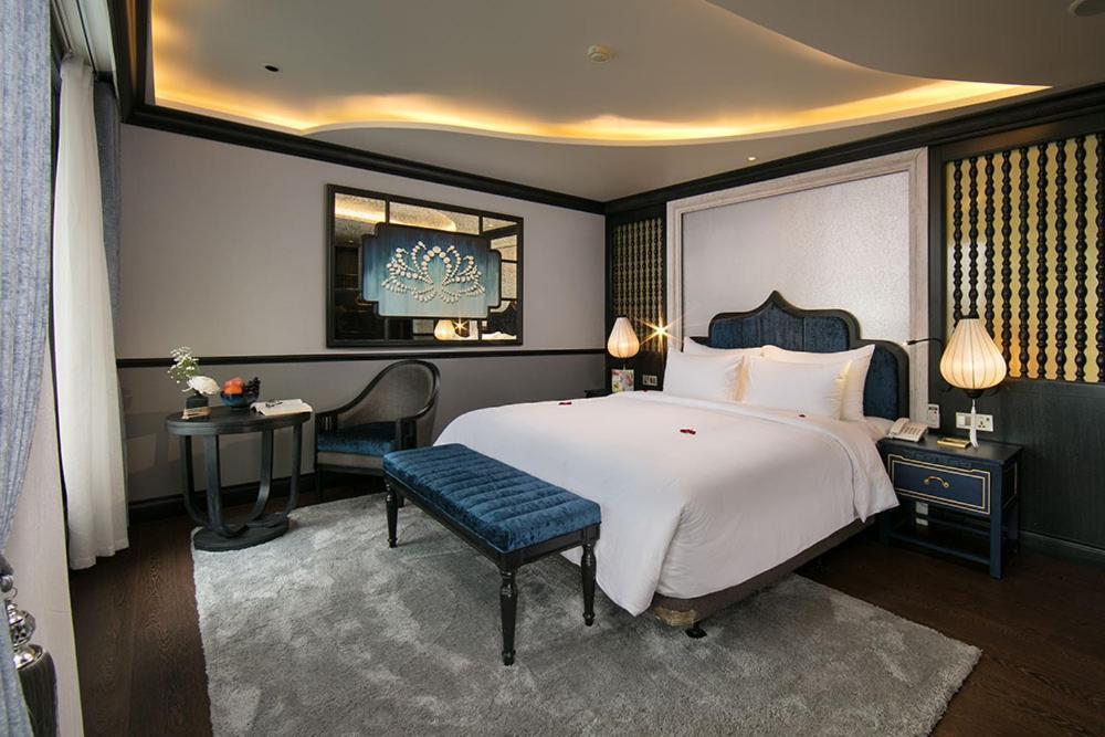 Lapinta Luxury Cruises Hotel Ha Long Exterior photo