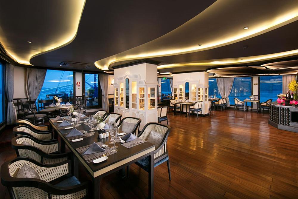Lapinta Luxury Cruises Hotel Ha Long Exterior photo